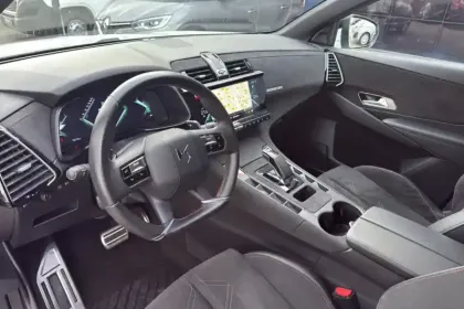 Photo 65 DS DS 7 DS7 Crossback Hybride E-Tense 300 EAT8 4x4