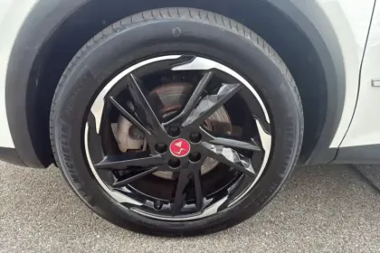 Photo 84 DS DS 7 DS7 Crossback Hybride E-Tense 300 EAT8 4x4