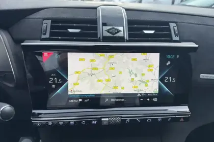 Photo 43 DS DS 7 DS7 Crossback Hybride E-Tense 300 EAT8 4x4