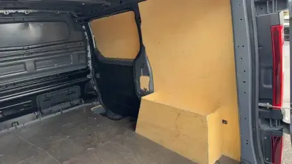 Photo 15 Nissan Primastar  FOURGON L1H1 2T8 2.0 DCI 130 S/S BVM