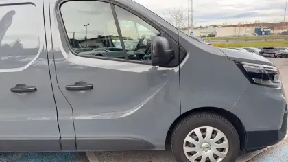 Photo 27 Nissan Primastar  FOURGON L1H1 2T8 2.0 DCI 130 S/S BVM