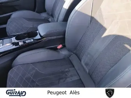 Photo 8 Peugeot 2008  BlueHDi 130 S&S EAT8