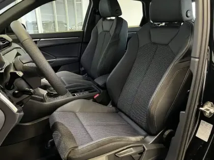 Photo 17 Audi Q3  45 TFSIe 245 ch S tronic 6