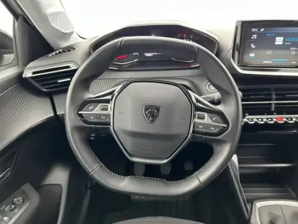 Photo 8 Peugeot 208  PureTech 100 S&S BVM6