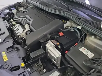 Photo 45 Peugeot 208  Hybrid 110 e-DCS6