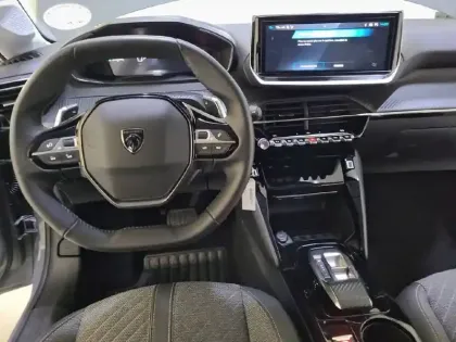 Photo 38 Peugeot 208  Hybrid 110 e-DCS6