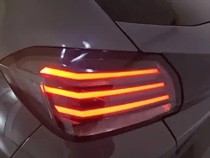 Photo 47 Peugeot 208  Hybrid 110 e-DCS6