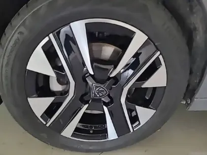 Photo 43 Peugeot 208  Hybrid 110 e-DCS6