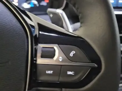 Photo 59 Peugeot 208  Hybrid 110 e-DCS6