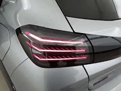 Photo 16 Peugeot 208  Hybrid 110 e-DCS6