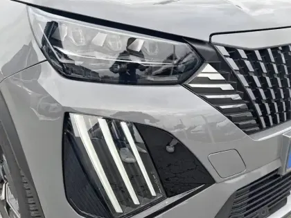 Photo 9 Peugeot 2008  Hybrid 145 e-DCS6