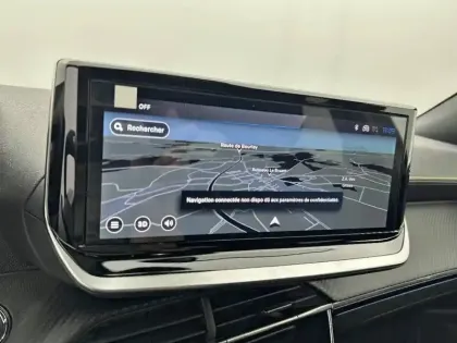 Photo 44 Peugeot 2008  Hybrid 145 e-DCS6