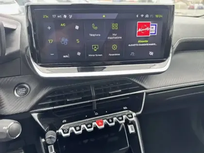 Photo 13 Peugeot 2008  Hybrid 145 e-DCS6