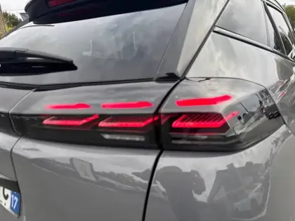 Photo 12 Peugeot 2008  Hybrid 145 e-DCS6