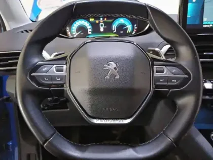 Photo 44 Peugeot 3008  Hybrid 225 e-EAT8