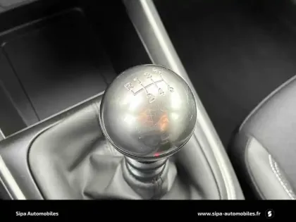 Photo 68 Jeep Avenger  1.2 Turbo T3 100 ch