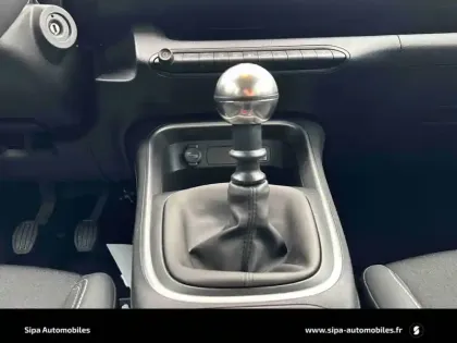 Photo 19 Jeep Avenger  1.2 Turbo T3 100 ch