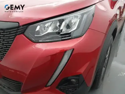 Photo 15 Peugeot 2008  PureTech 130 S&S BVM6