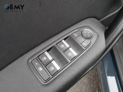 Photo 41 Renault Captur  E-Tech hybride rechargeable 160