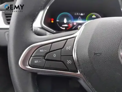 Photo 14 Renault Captur  E-Tech hybride rechargeable 160