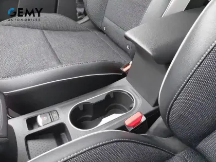 Photo 25 Renault Captur  E-Tech hybride rechargeable 160