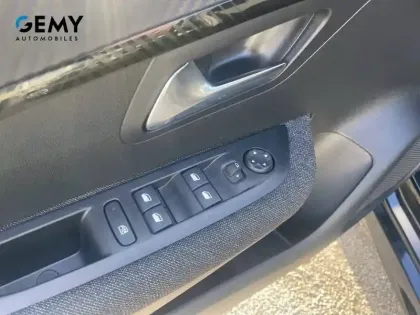 Photo 11 Peugeot 208  Hybrid 110 e-DCS6