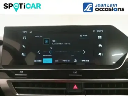 Photo 18 Citroën C4 e- 136 ch Automatique