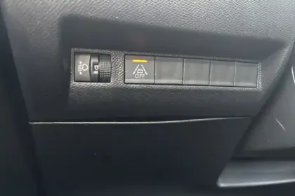 Photo 26 Peugeot 208  Electrique 50 kWh 136ch