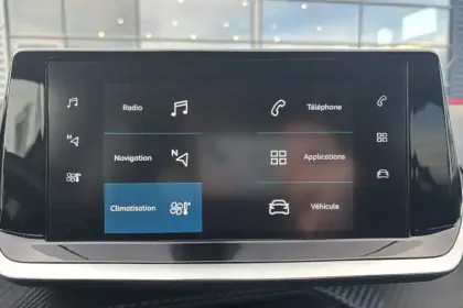 Photo 29 Peugeot 208  Electrique 50 kWh 136ch