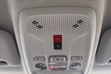 Photo 30 Peugeot 208  Electrique 50 kWh 136ch