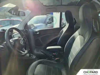 Photo 8 Smart Fortwo  Coupé 82 ch