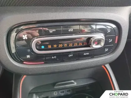 Photo 15 Smart Fortwo  Coupé 82 ch