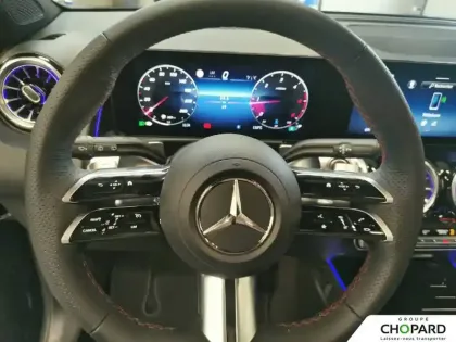 Photo 15 Mercedes GLB  200 d 8G-DCT