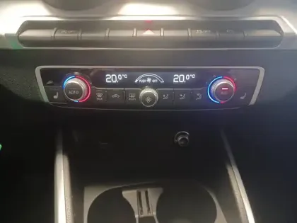 Photo 101 Audi Q2  30 TDI 116 BVM6