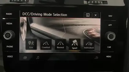 Photo 40 Volkswagen Golf  2.0 TSI 245 BVM6