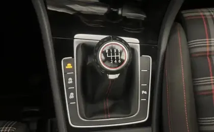 Photo 44 Volkswagen Golf  2.0 TSI 245 BVM6