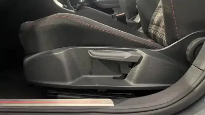 Photo 14 Volkswagen Golf  2.0 TSI 245 BVM6