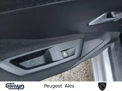 Photo 33 Peugeot 308  PureTech 130ch S&S BVM6