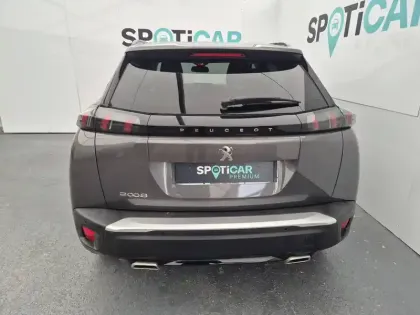 Photo 65 Peugeot 2008  PureTech 130 S&S EAT8