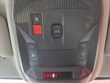 Photo 32 Citroën C5  X Hybride Rechargeable 225 S&S e-EAT8