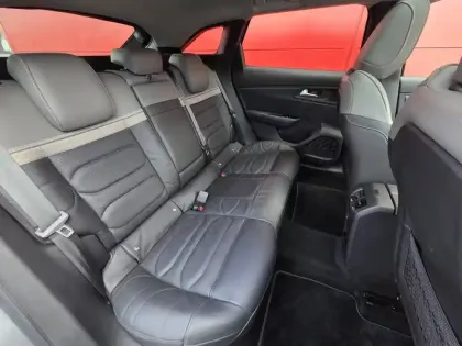 Photo 13 Citroën C5  X Hybride Rechargeable 225 S&S e-EAT8