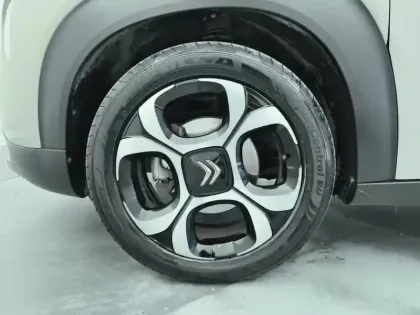 Photo 14 Citroën C3 Aircross  BlueHDi 120 S&S EAT6 Shine Pack