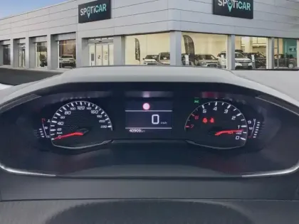 Photo 20 Peugeot 208  PureTech 100 S&S BVM6 Style