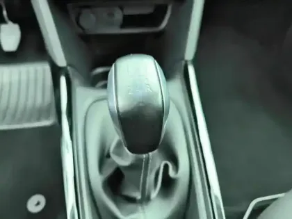 Photo 23 Peugeot 2008  BlueHDi 100ch S&S BVM5 Signature