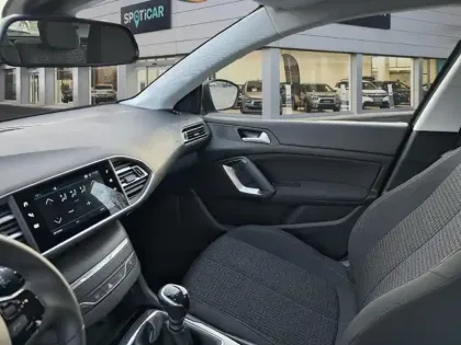 Photo 24 Peugeot 308  PureTech 110ch S&S BVM6 Active Business