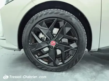 Photo 14 DS DS 4  Hybride E-Tense 225 EAT8 Performance Line+