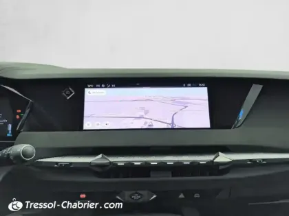 Photo 21 DS DS 4  Hybride E-Tense 225 EAT8 Performance Line+