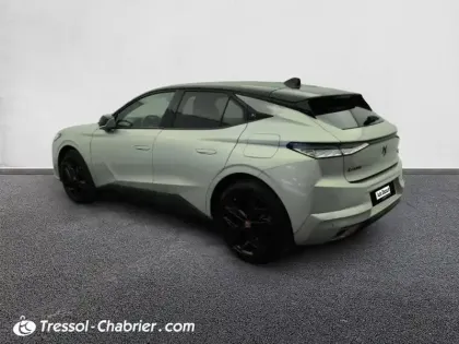 Photo 29 DS DS 4  Hybride E-Tense 225 EAT8 Performance Line+