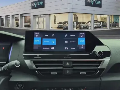 Photo 21 Citroën C4  PureTech 130 S&S EAT8 Shine Pack