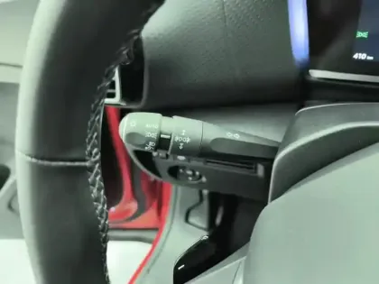 Photo 17 Citroën C4  PureTech 130 S&S EAT8 Shine Pack